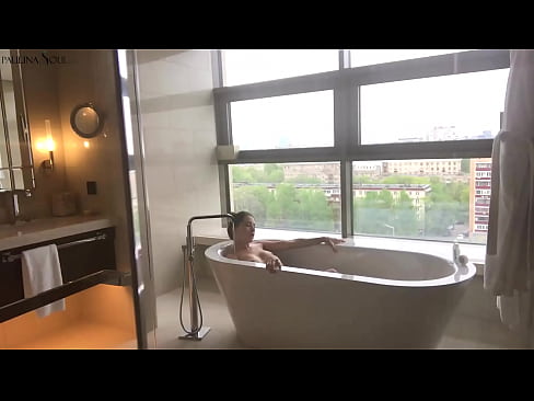 ❤️ Hiiglaslik beib kirglikult oma tussu riivimas vannitoas ☑ Anaal porno at et.flvporn.ru ﹏
